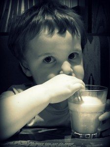 milk 225x300 Warning!  Your Food Storage is Incomplete Without These 5 Fresh Foods!