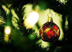 14 Homemade, budget friendly Christmas gifts red christmas ornament 14 Homemade, budget friendly Christmas gifts