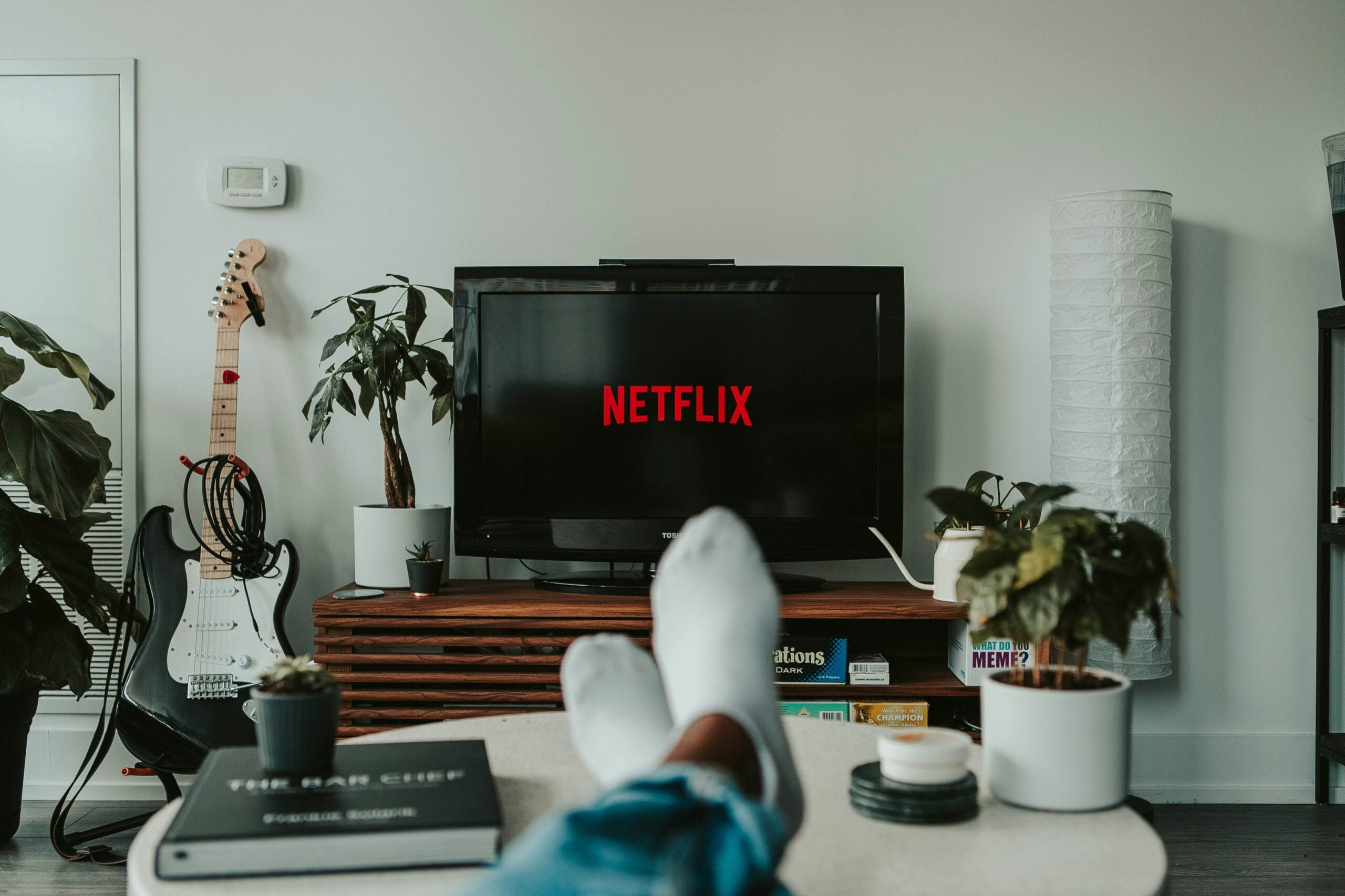 Survival Romance Movies Worth Watching Together (35+ Picks)