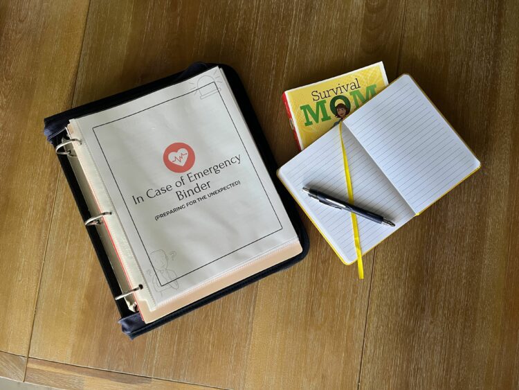 3 RING BINDER WITH EMERGENCY DOCUEMNTS NEXT journal and survival mom book